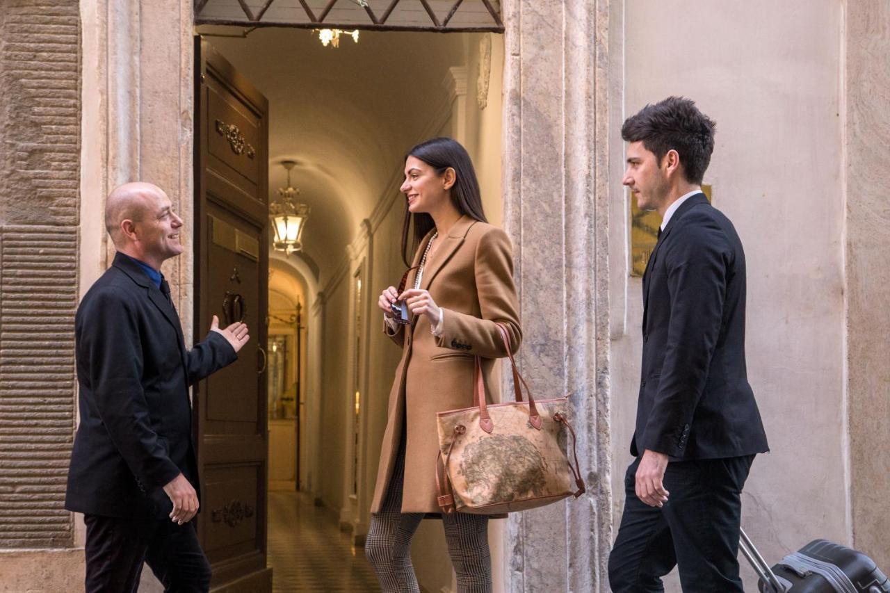 The Inn At The Spanish Steps Rome Exterior photo